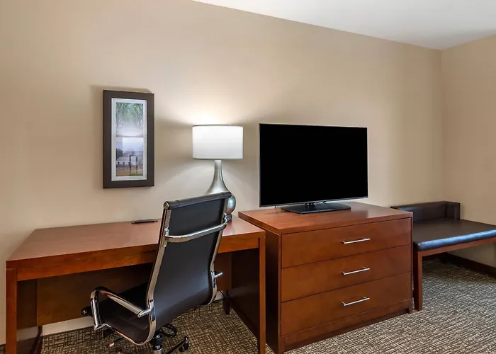 Comfort Inn & Suites Charlottesville Hollymead Town Center